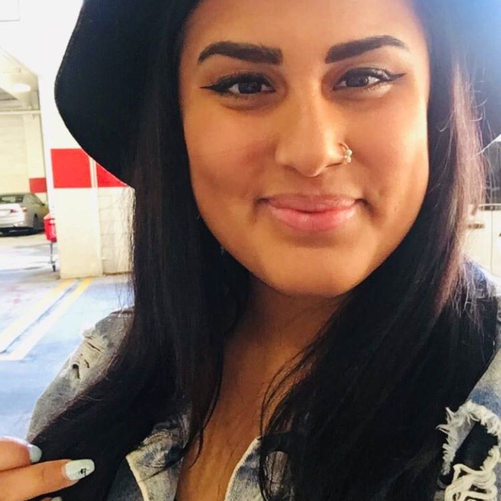 Meet your Posher, Sara